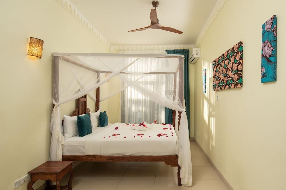 Moja Tuu Zanzibar Hotell Kiwengwa  Exteriör bild
